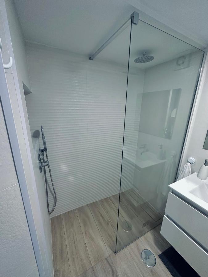 Apartamentos Arraez Almeria Exterior photo